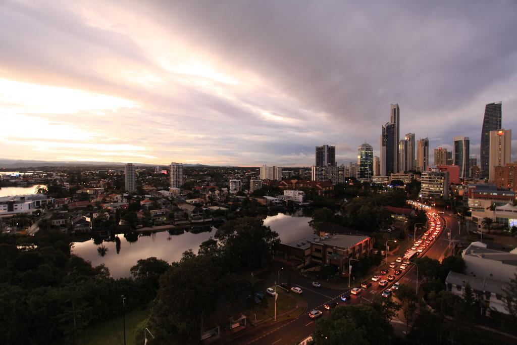 Anacapri Holiday Resort Apartments Surfers Paradise Luaran gambar