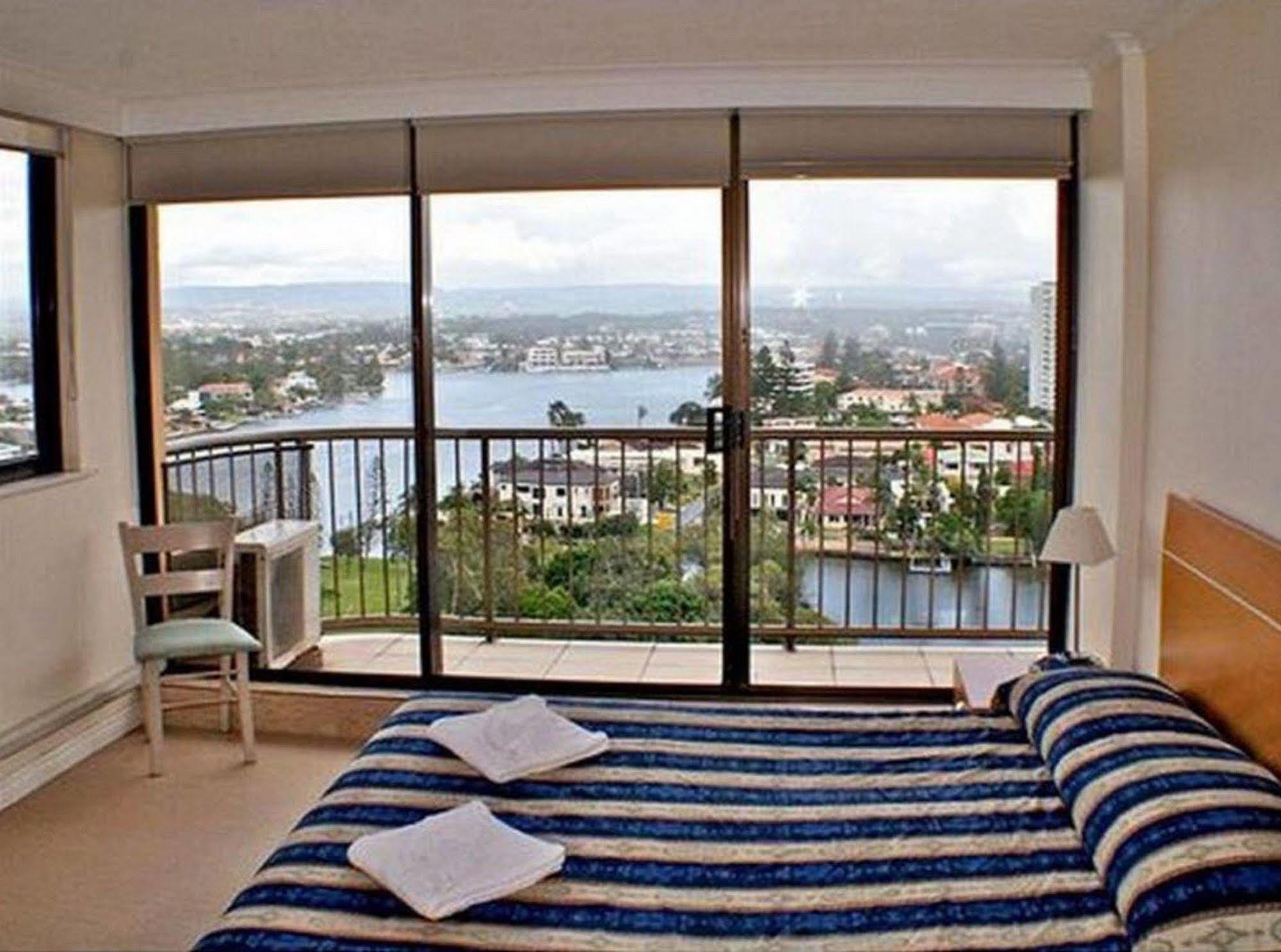 Anacapri Holiday Resort Apartments Surfers Paradise Luaran gambar